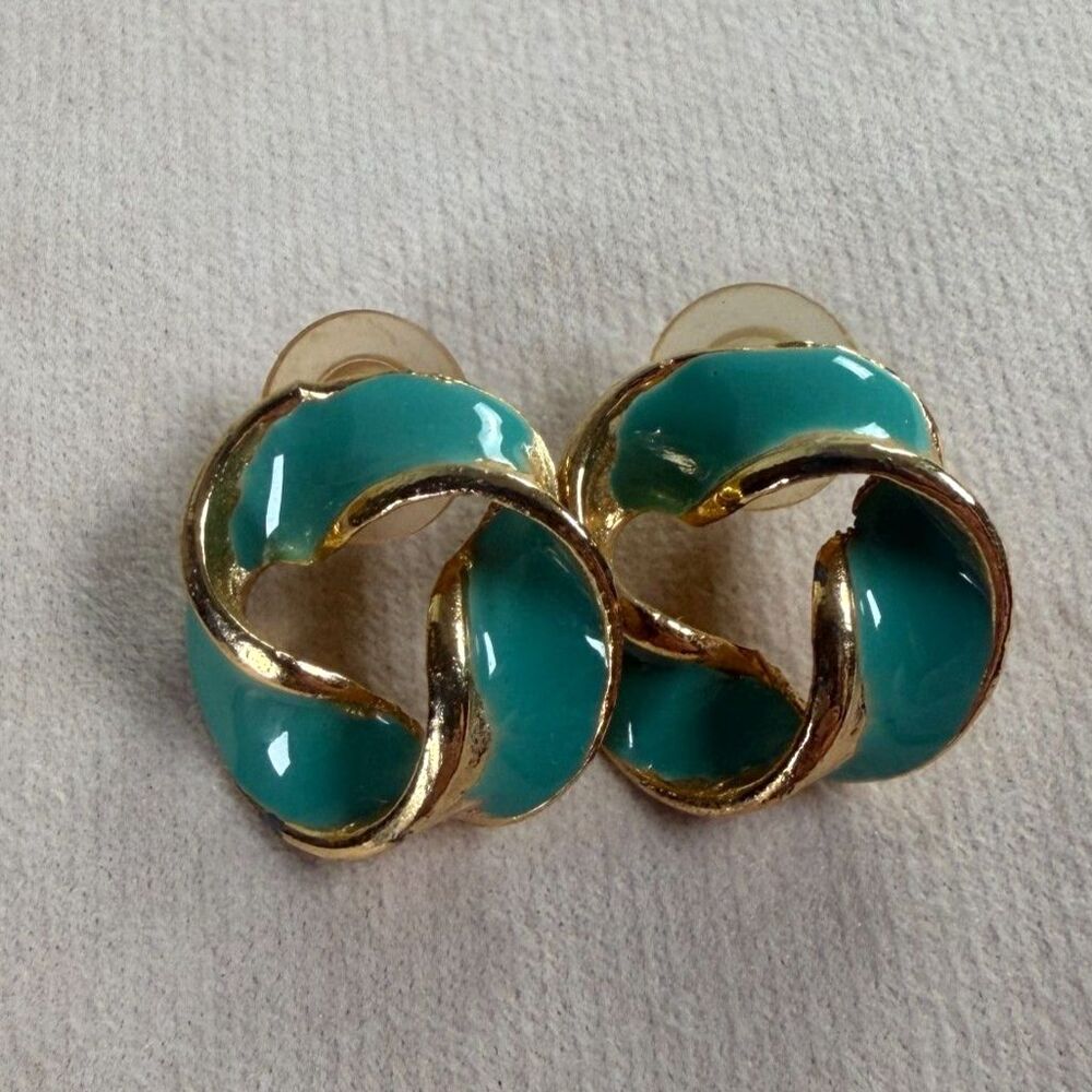 Vintage Teal Enamel Gold Tone Twisted Knot Circle Post Earrings Statement Retro - Picture 2 of 6